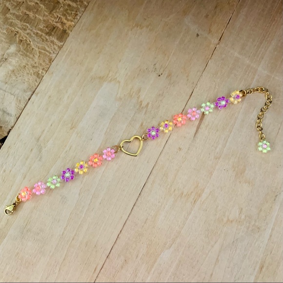 Heart on Neon Beaded Flowers Adjustable Bracelet - Picture 5 of 6